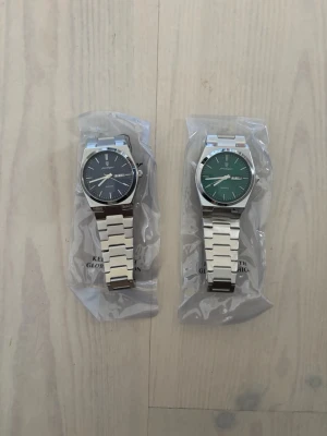 Poedagar  - Tvås stycken sjukt feta poedgar klockor, ta båda för 549kr eller 349kr styck, jätte snygga och otrolig kvalite på klockorna, pris kan diskuteras vid snabb köp☺️