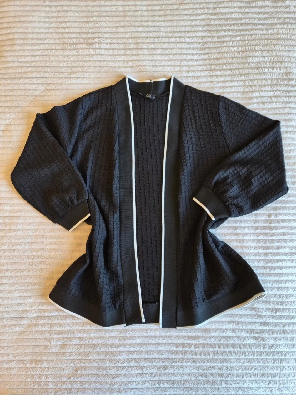 Svart kofta från ON Fashion stl M