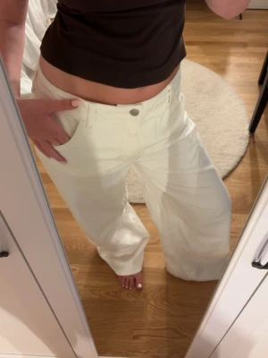 Vita vida jeans - Snygga vita vida jeans💗💗💗