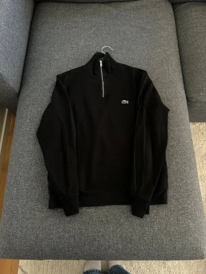 Lacoste half-zip - Superbra skick