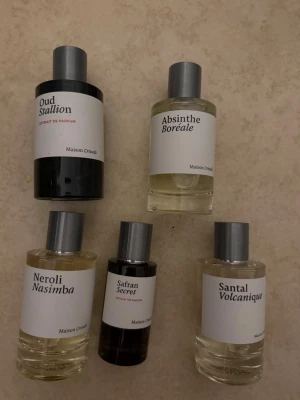 Maison Crivelli  - Oanvänd Maison Crivelli med fem olika dofter: Oud Stallion 2800 kr, Absinthe Boréale 2000k , Neroli Nasimba 2000kr, Safran Secret 2200kr och Santal Volcanique 2000 kr. Utan box