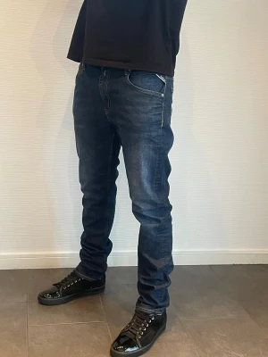 Replay ANBASS jeans  - Replay jeans herr| pris:499kr| storlek: W31 L32| skick:9,8/10| hör av dig vid minsta lilla fundering eller fråga|