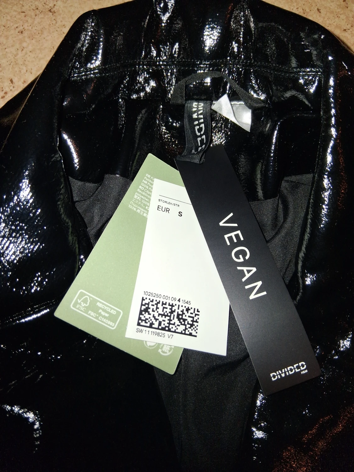 Svart vegan skinnjacka Divided S - 1