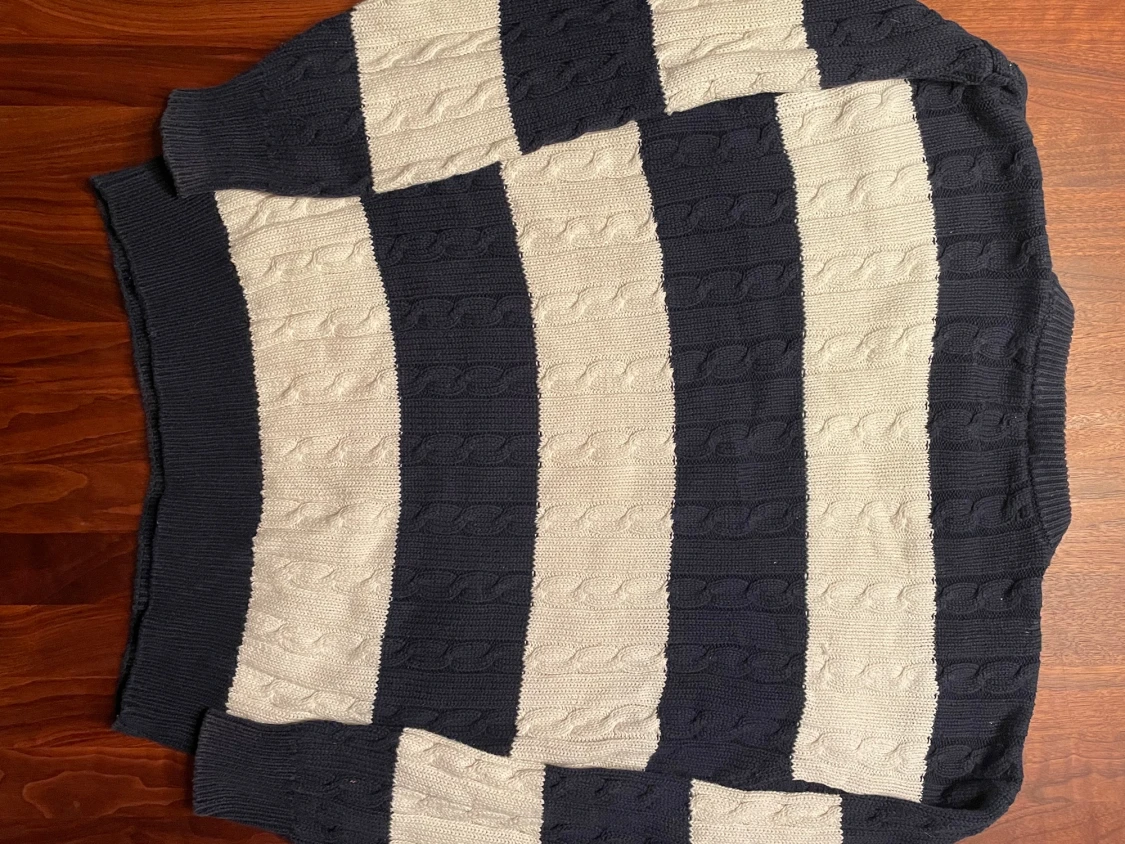 Randig stickad tröja från One Way