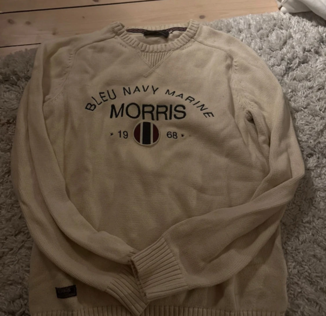 Beige stickad tröja Morris S