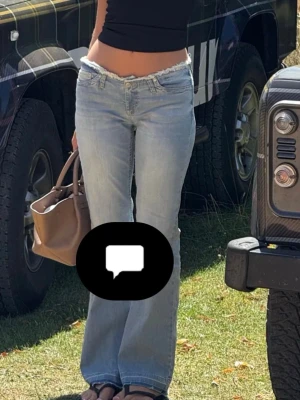 Nelly no waist bootcut jeans - Storlek 34! 💞