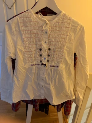 Odd Molly Blus - Jättefin blus. Kanske aningen liten i storlek 