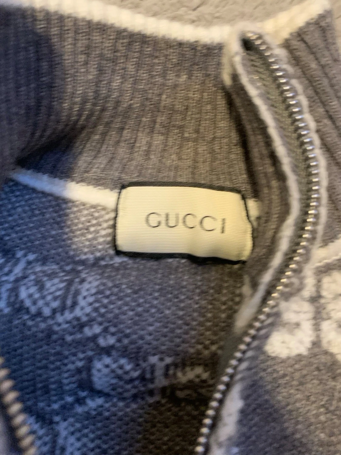 Grå mönstrad kofta från Gucci - 1