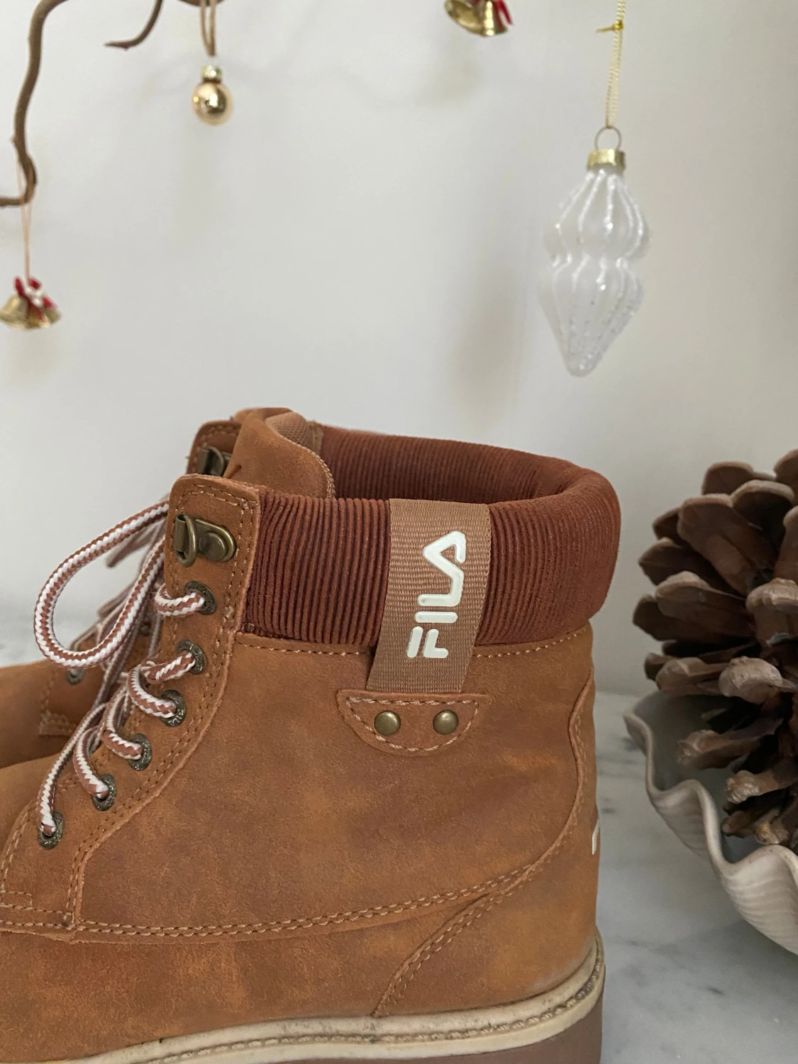 Fila kängor stl 38 – bruna, i mycket fint skick - 2