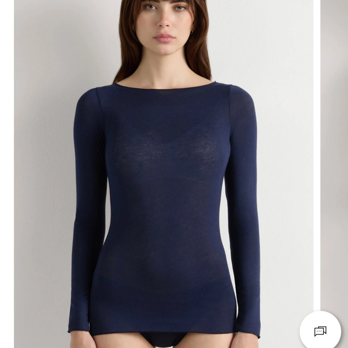 Mörkblå långärmad topp