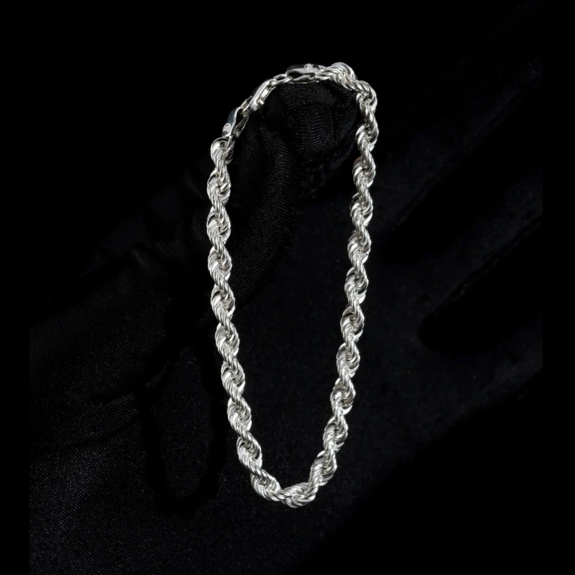 Flätat silverarmband ( BUDA)