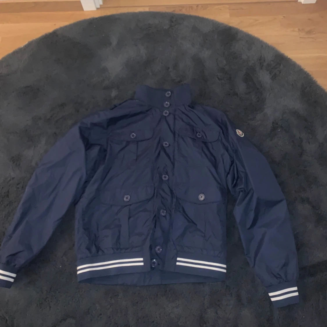 Mörkblå vindjacka från Moncler - 1