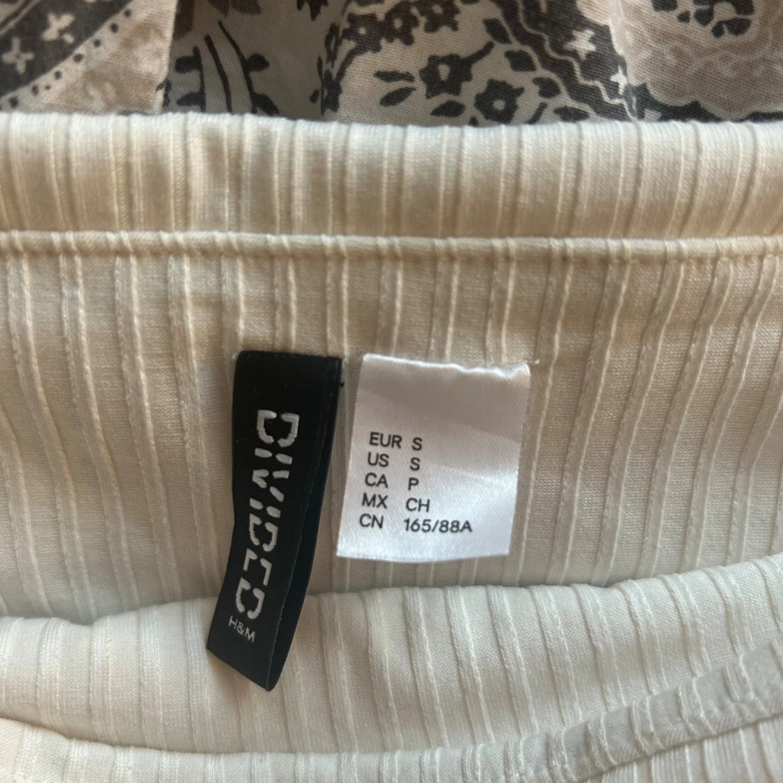 Offshoulder ribbad topp från H&M Divided S - 2