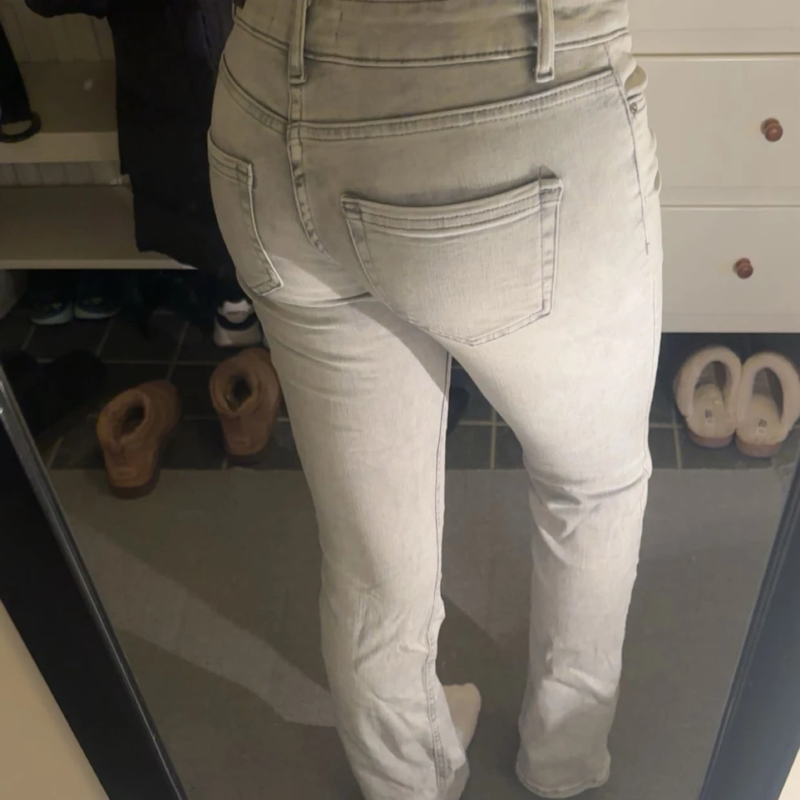 Ljusgrå jeans från ONLY - 1