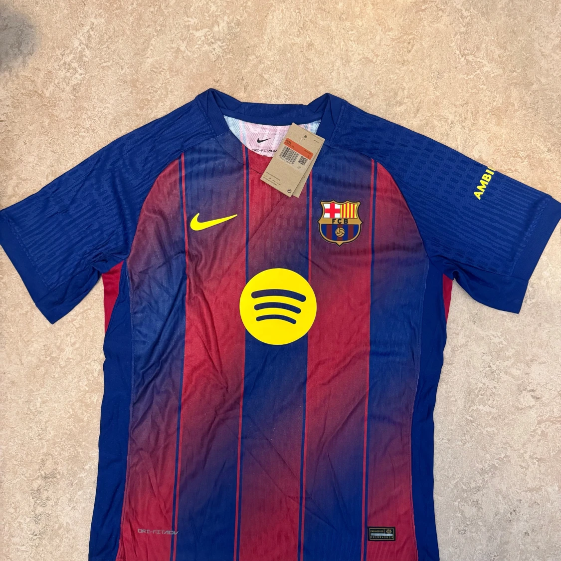 FC Barcelona Lamine Yamal tröja Nike L - 4