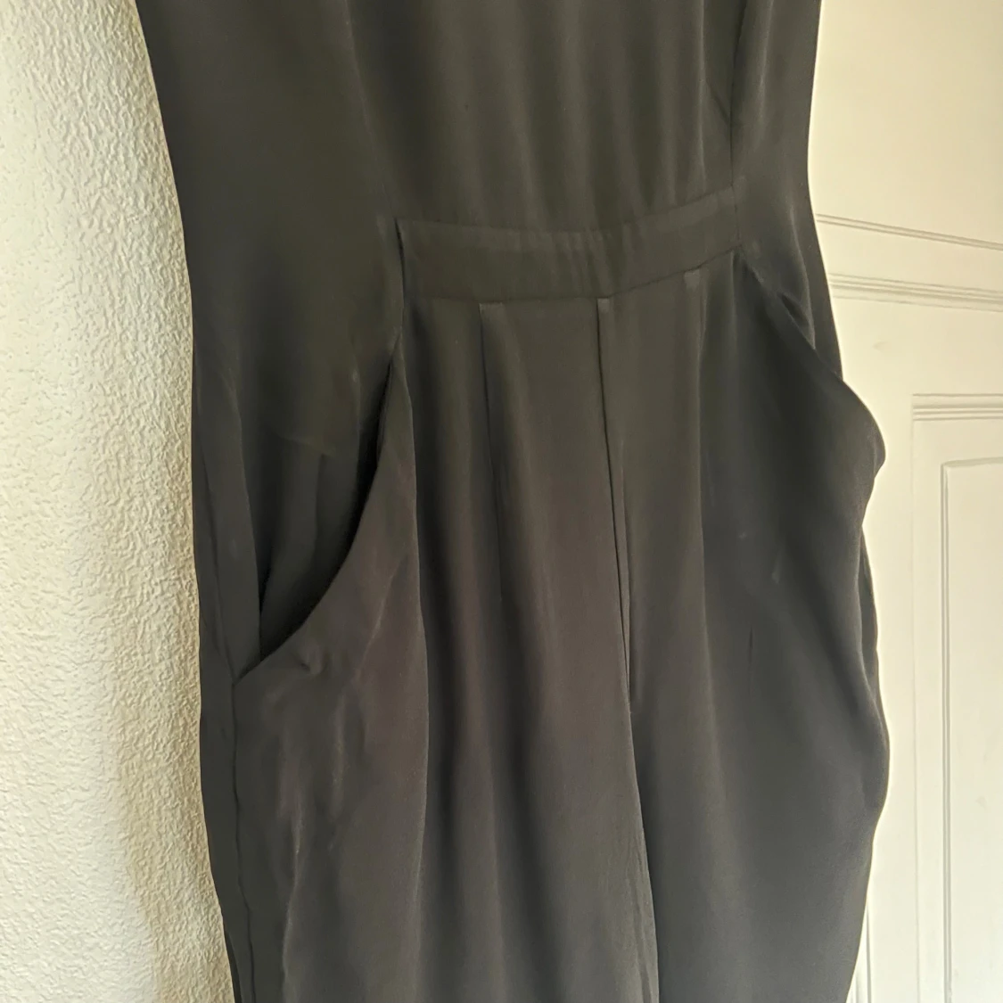 Svart byxdress från Monsoon - 3