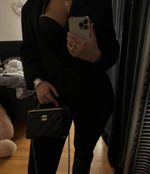 VÄSKA - Helt ny väska aldrig använt helt fräsch och ny inuti, för fler bilder skriv privat