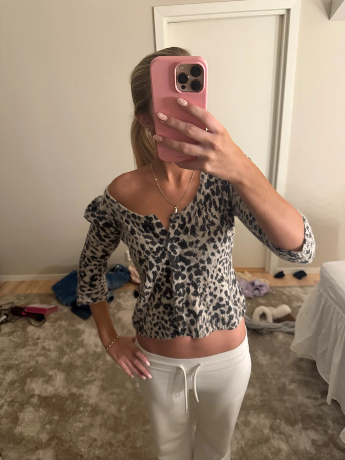Leopardmönstrad croppad blus från H&M - 1