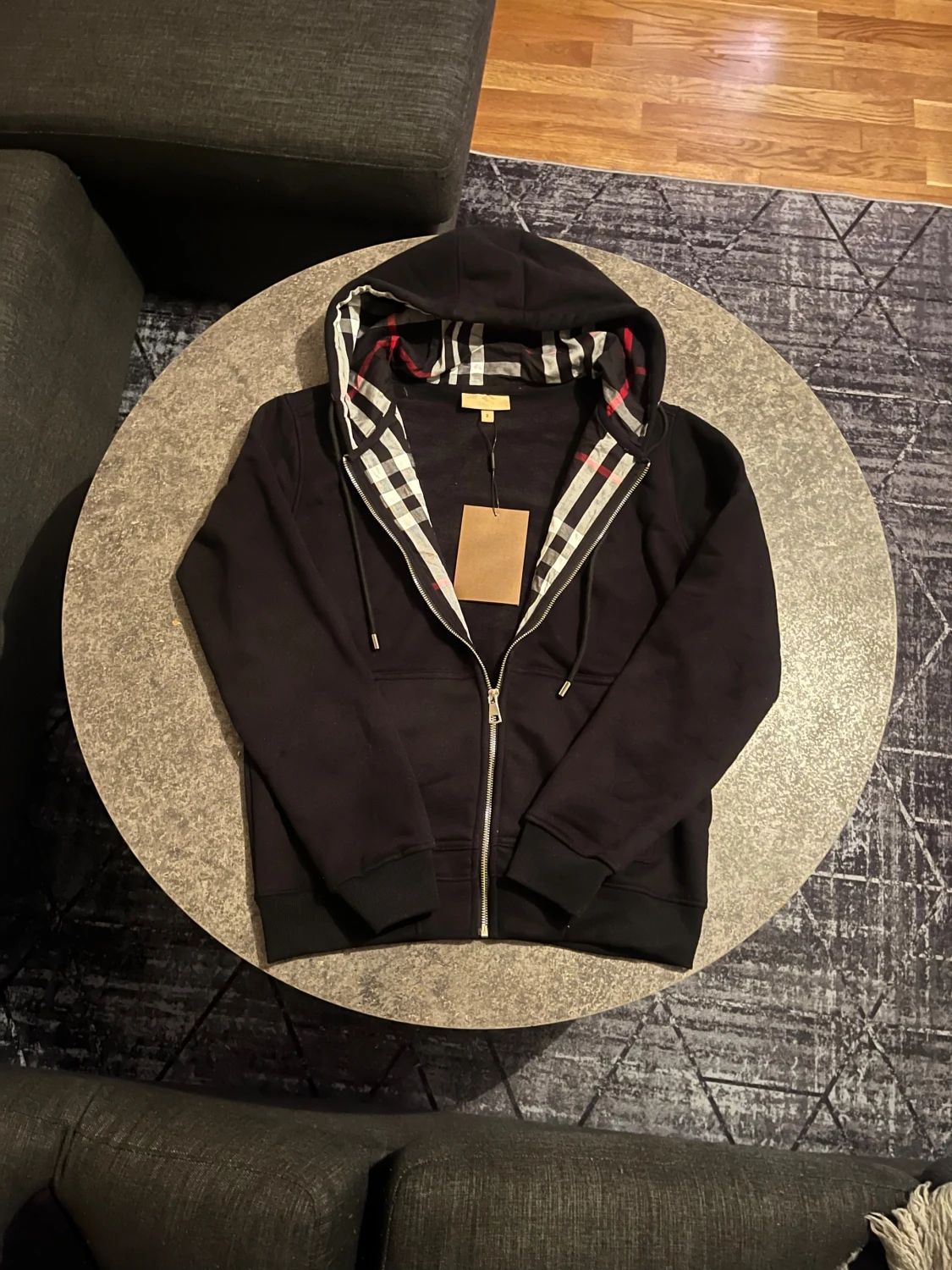 Svart Burberry hoodie