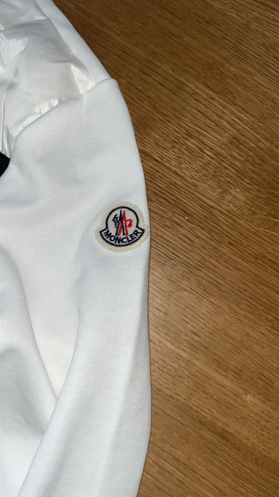 Vit Moncler pufferjacka med huva - 4