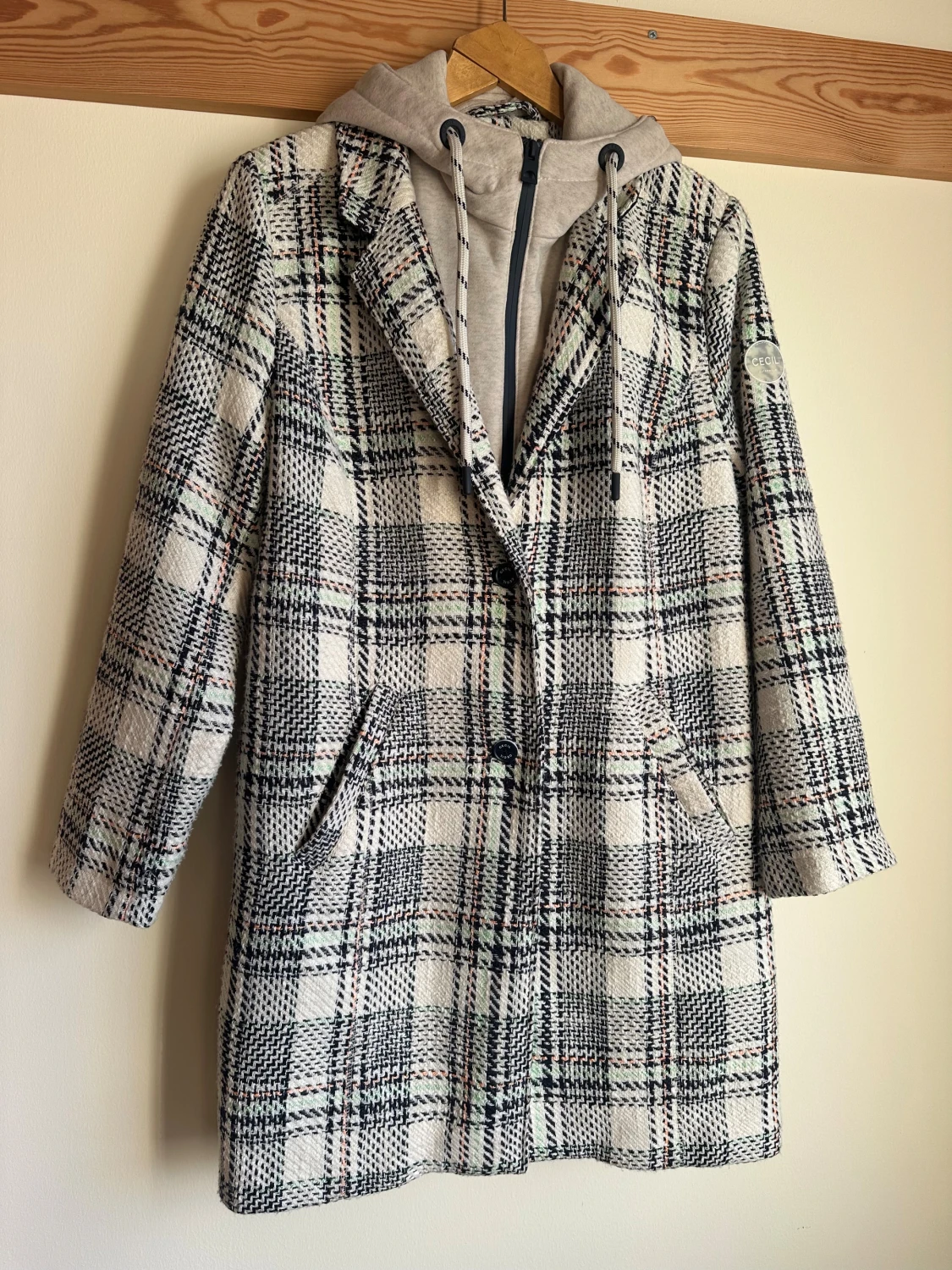 Rutig kappa från Cecil Outerwear