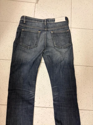 Acne studios jeans - Snygga acne studios jeans storlek 28, 32. Sjukt najs me snygga fades. Bra skick hör av er vid frågor !!