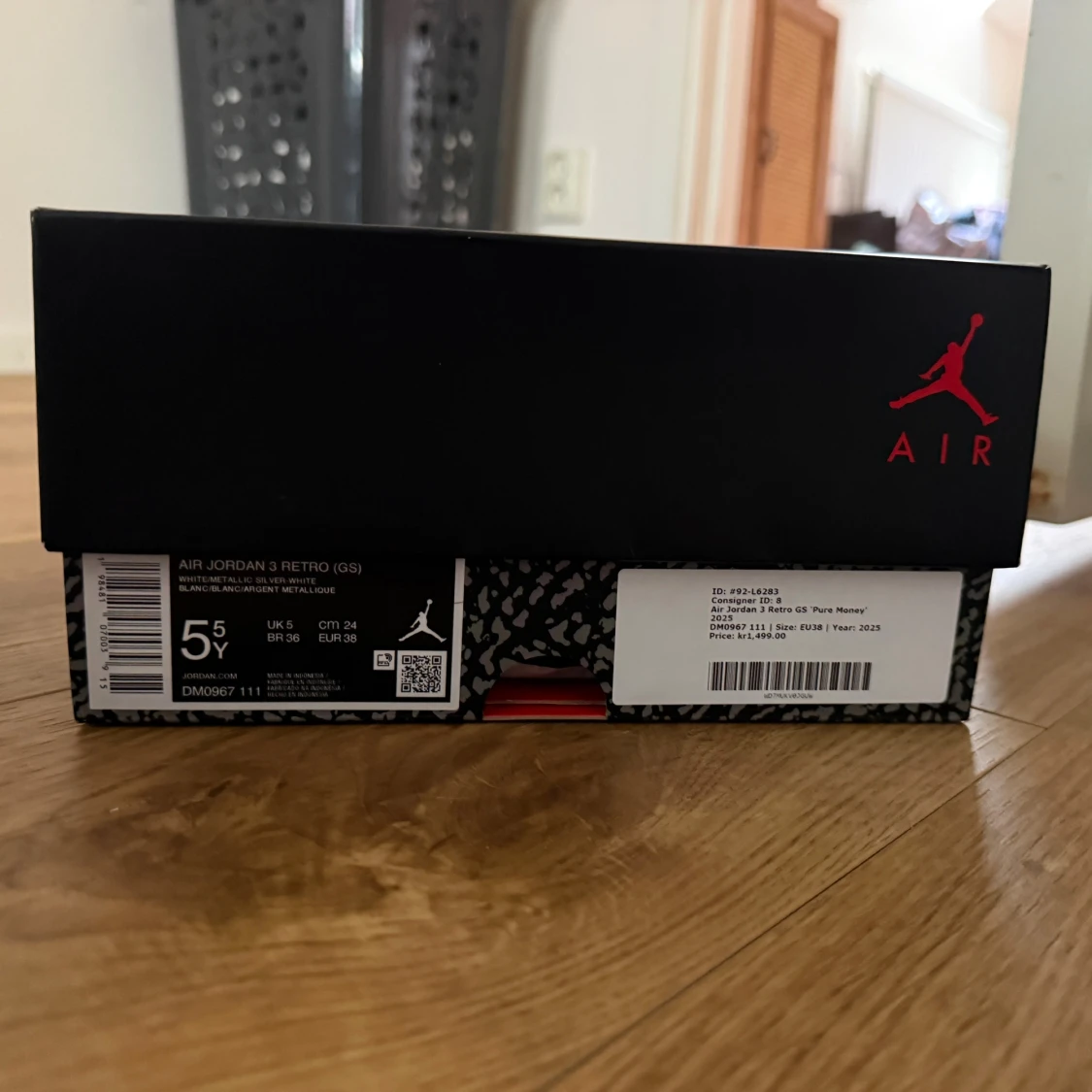 Nike Air Jordan 3 Retro Vit/beige - 4