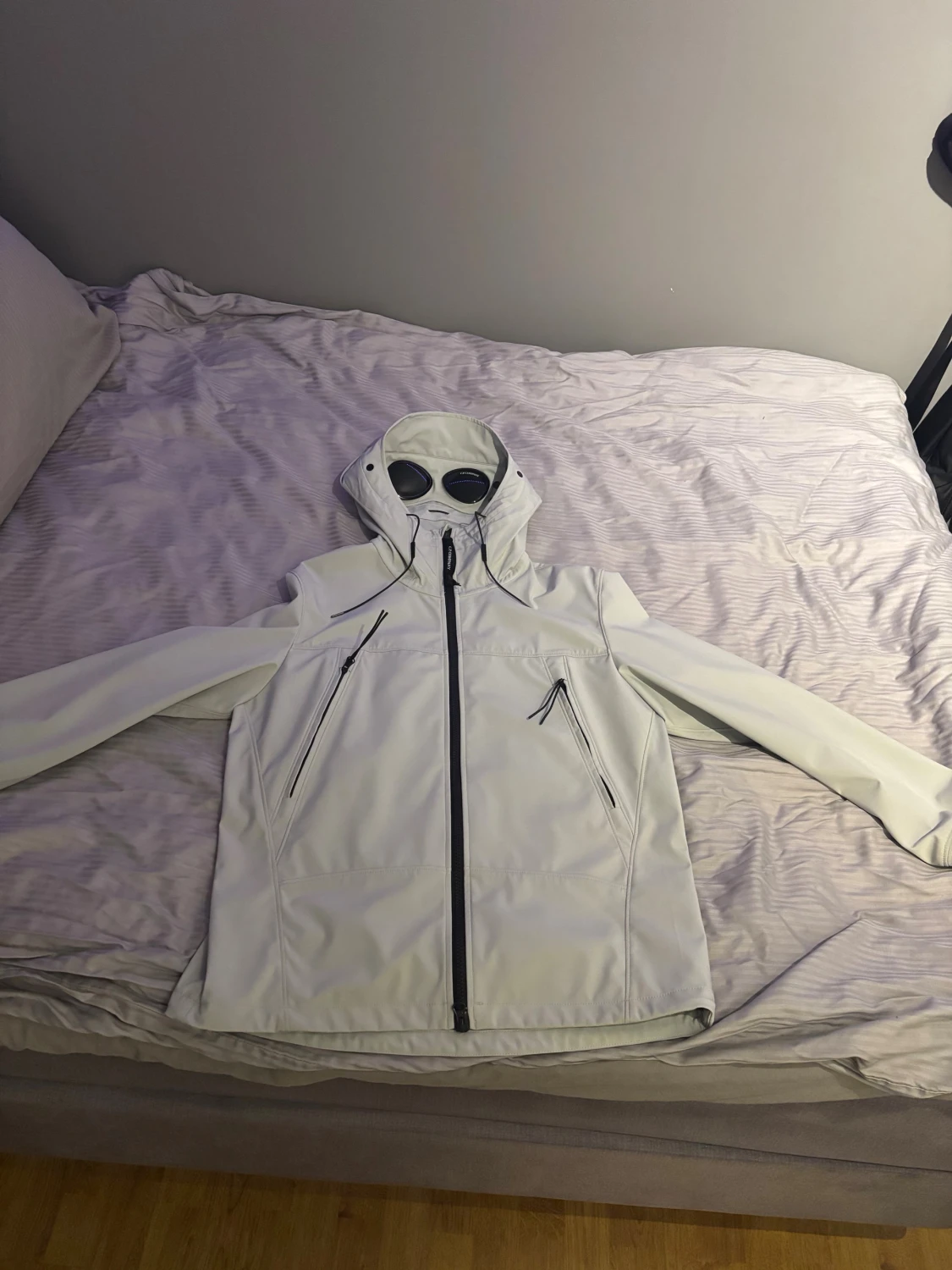 Vit Goggle Jacket från C.P. Company