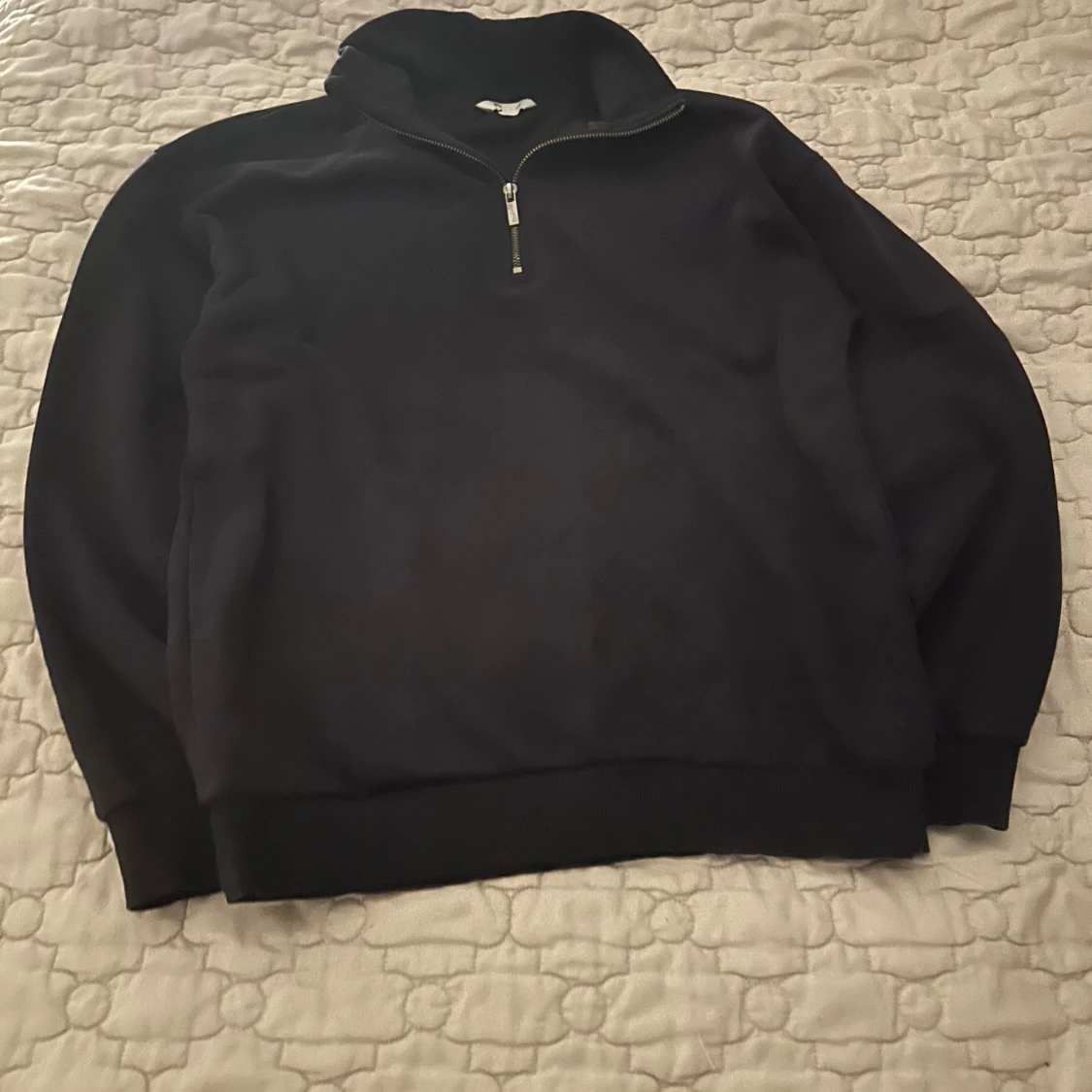 Svart half zip sweatshirt från C - 2