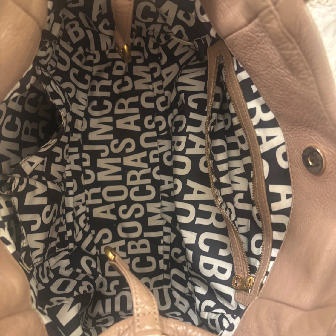 Brun handväska från Marc Jacobs - 4