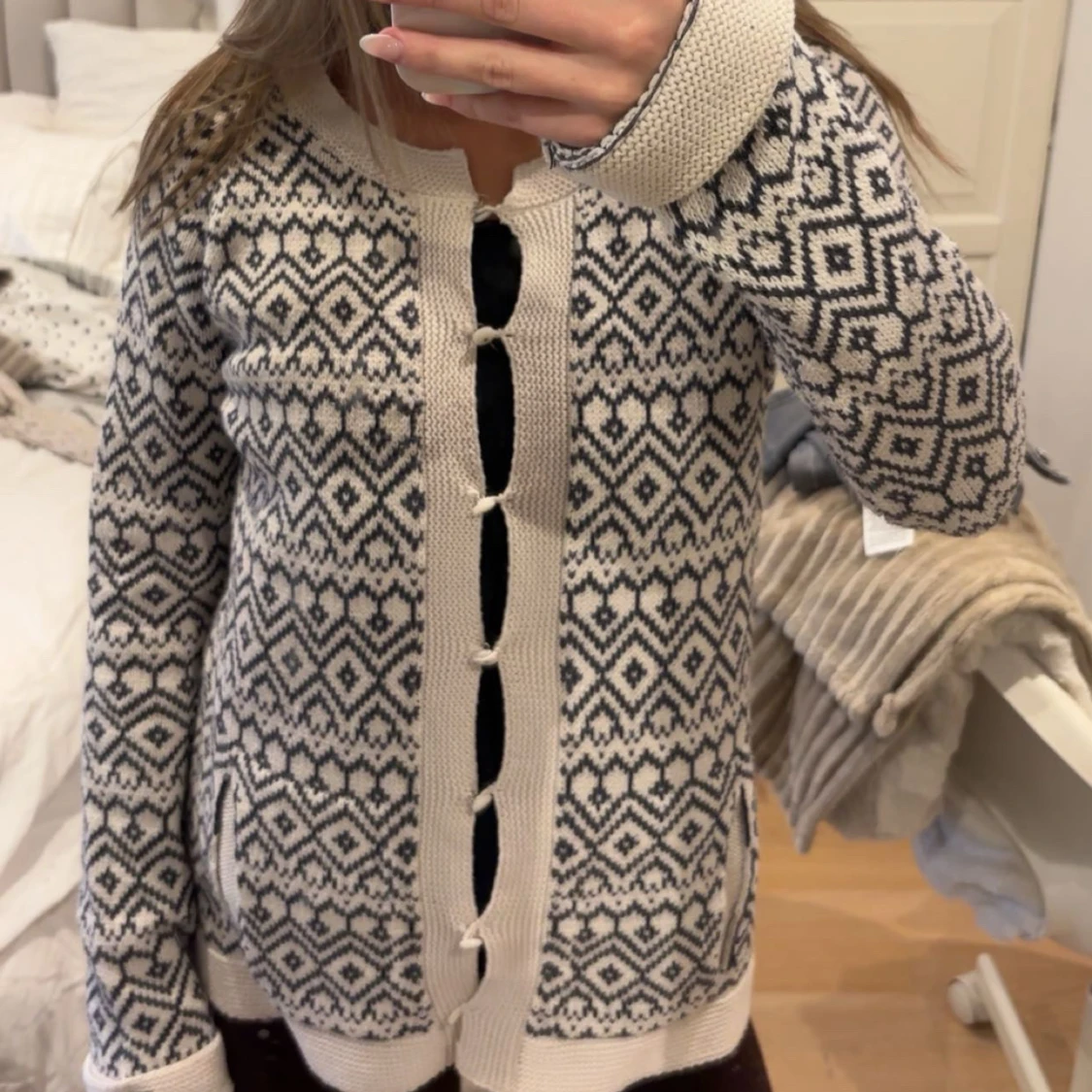 Mönstrad kofta från Rabalder i stickad ull - 1