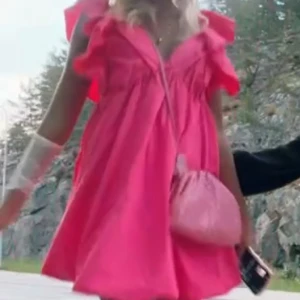 rosa klänning  - super söt till sommaren