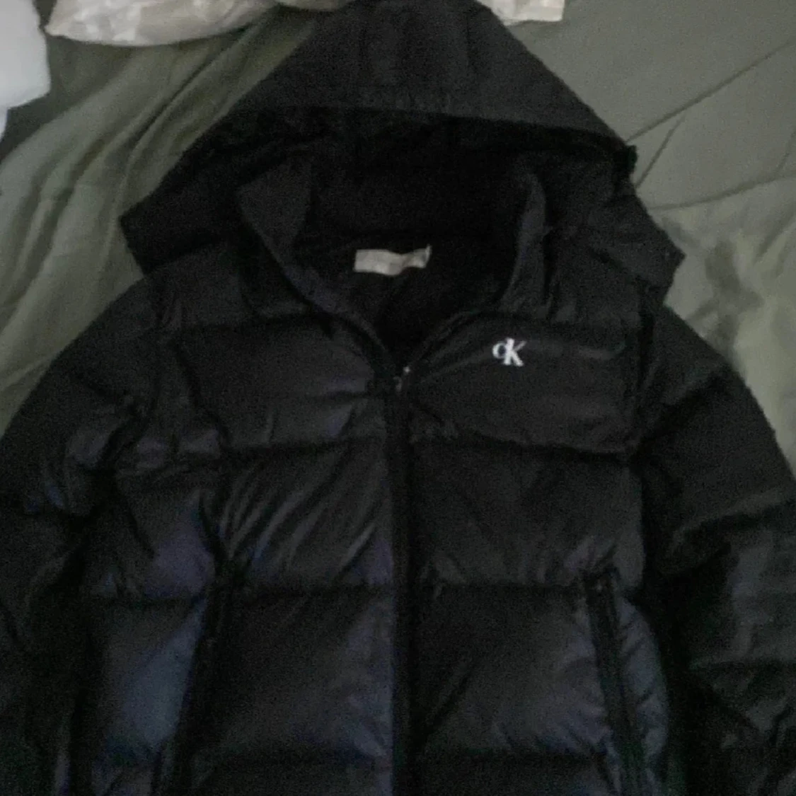 Svart pufferjacka från Calvin Klein Jeans