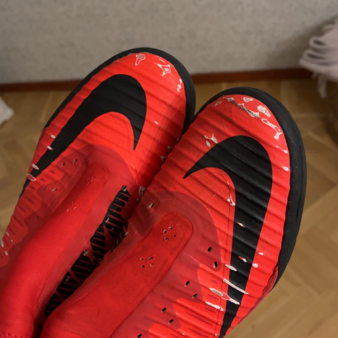 Röda nike futsal skor  - 2