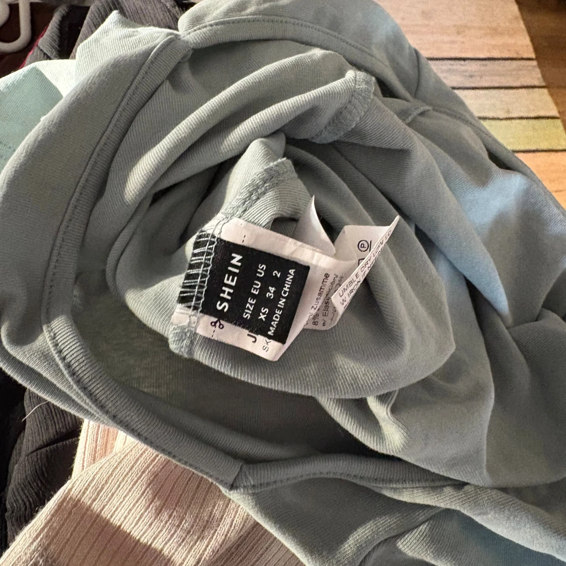 Ljusgrön långärmad topp från SHEIN - 2