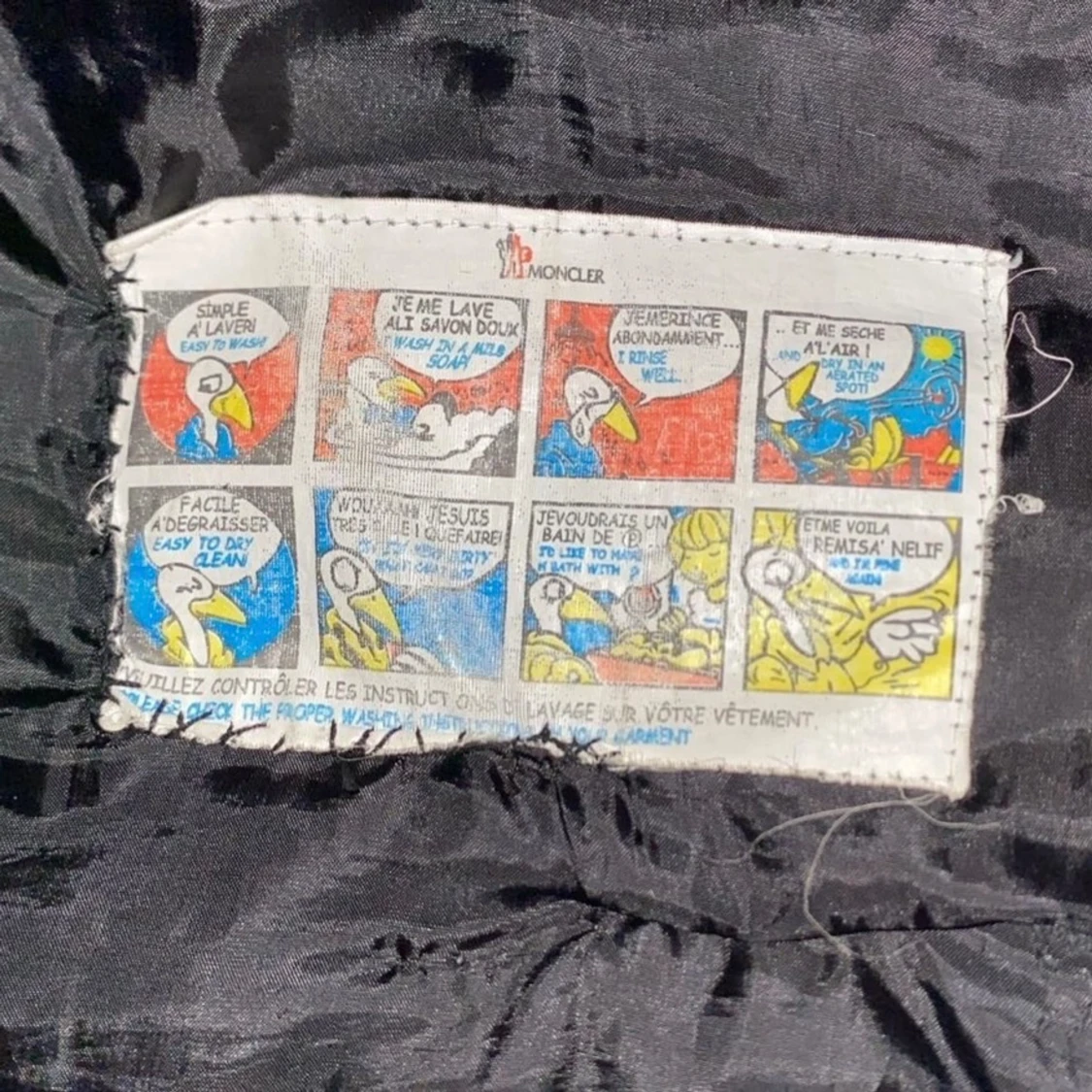 Mörkblå dunväst från Moncler - 3