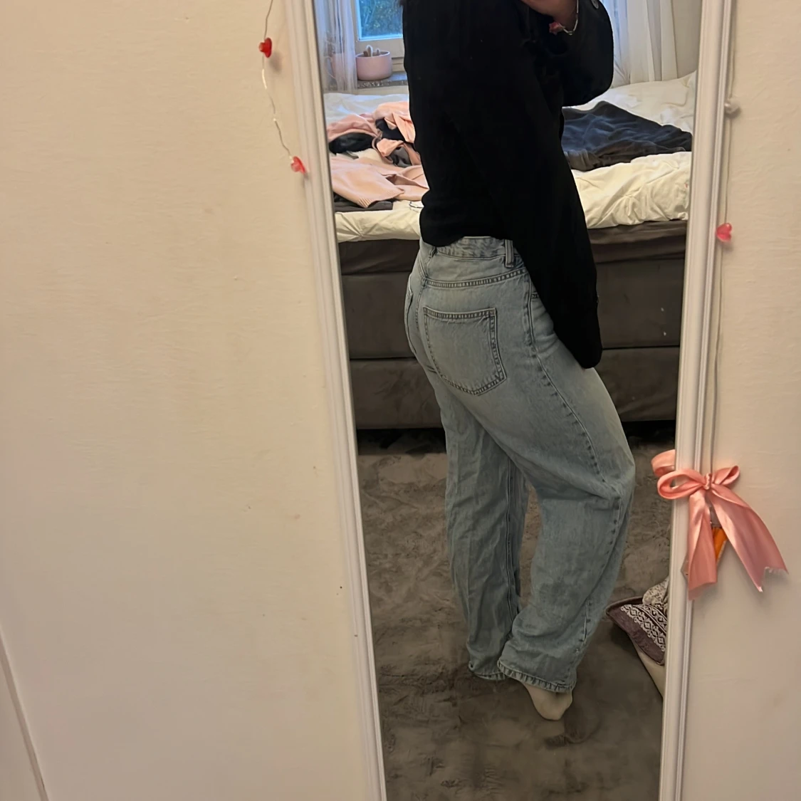 Ljusblå wide jeans från HM - 1