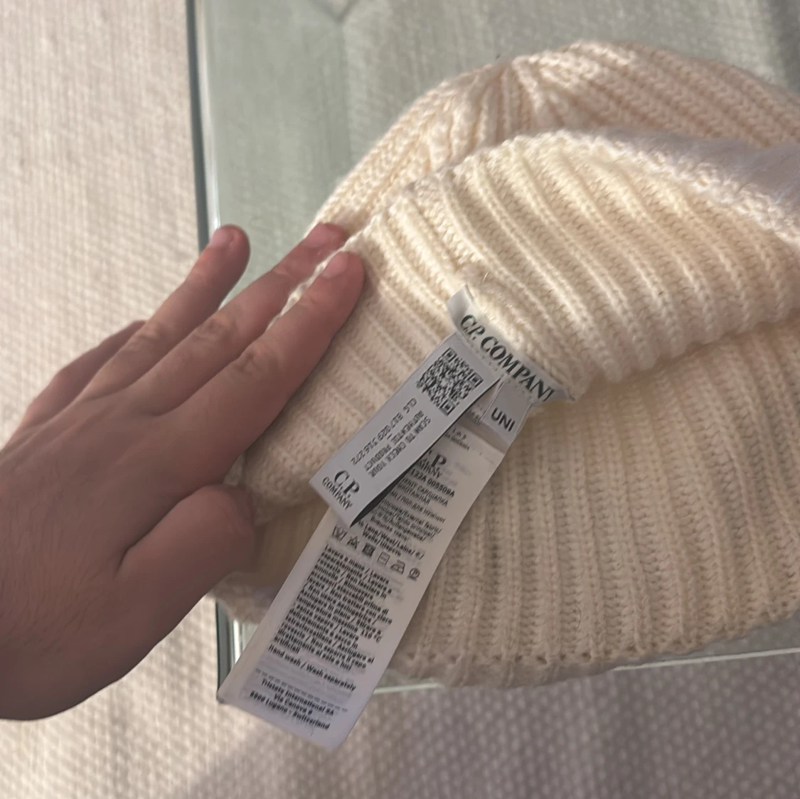 Vit ribbstickad mössa C.P. Company - 2