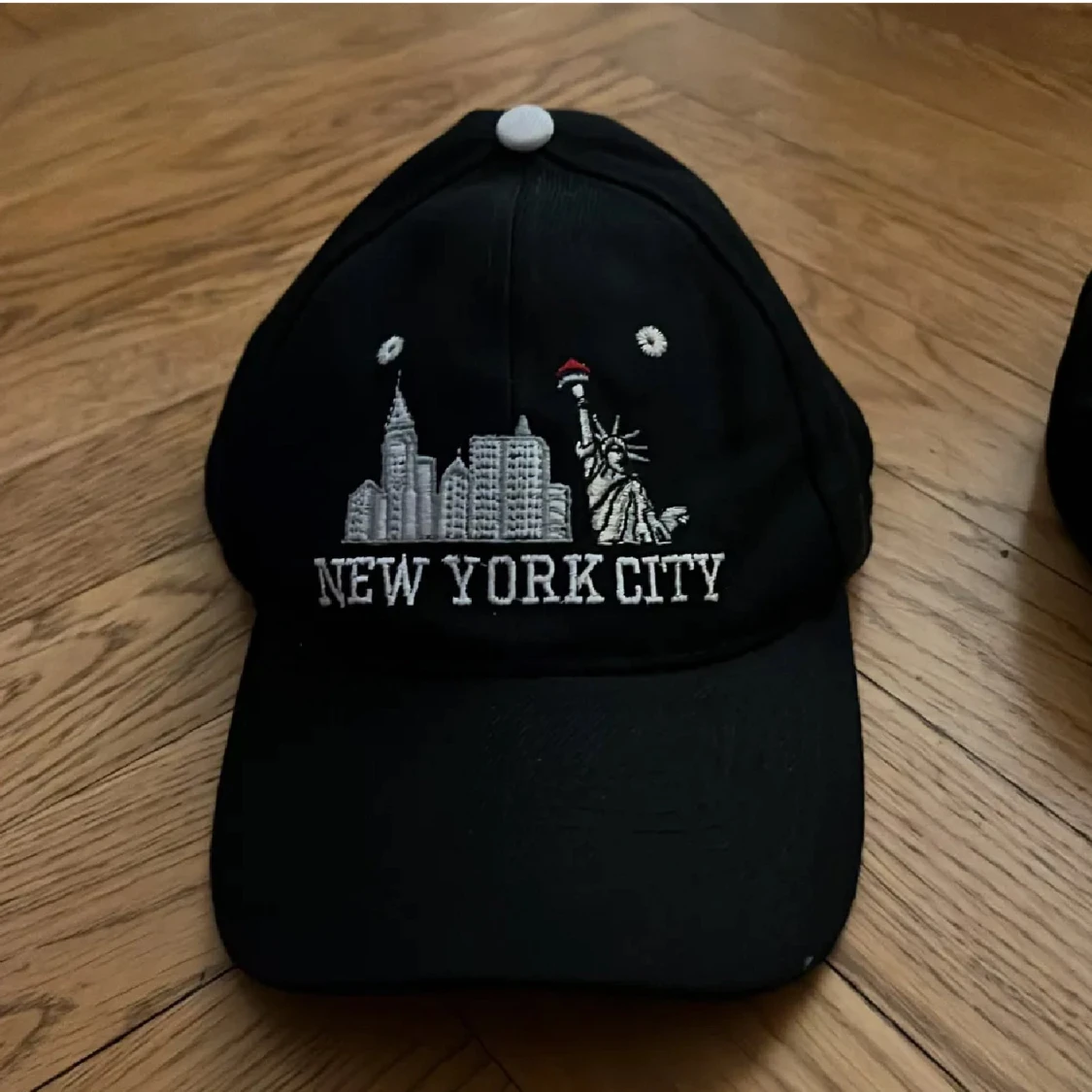 Tre kepsar: Brooklyn, NYC och smiley - 3