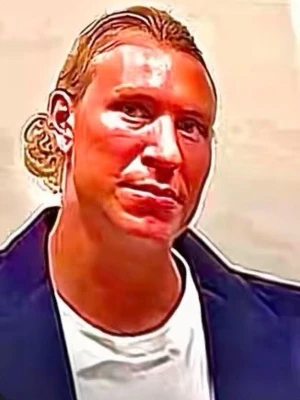 Mörkblå kavaj med klassisk passform - Stilren mörkblå kavaj med klassisk passform och enkelknäppning. Perfekt för dig som vill ha en tidlös look. Kavajen har smala slag och är lätt att matcha med både t-shirt och skjorta.