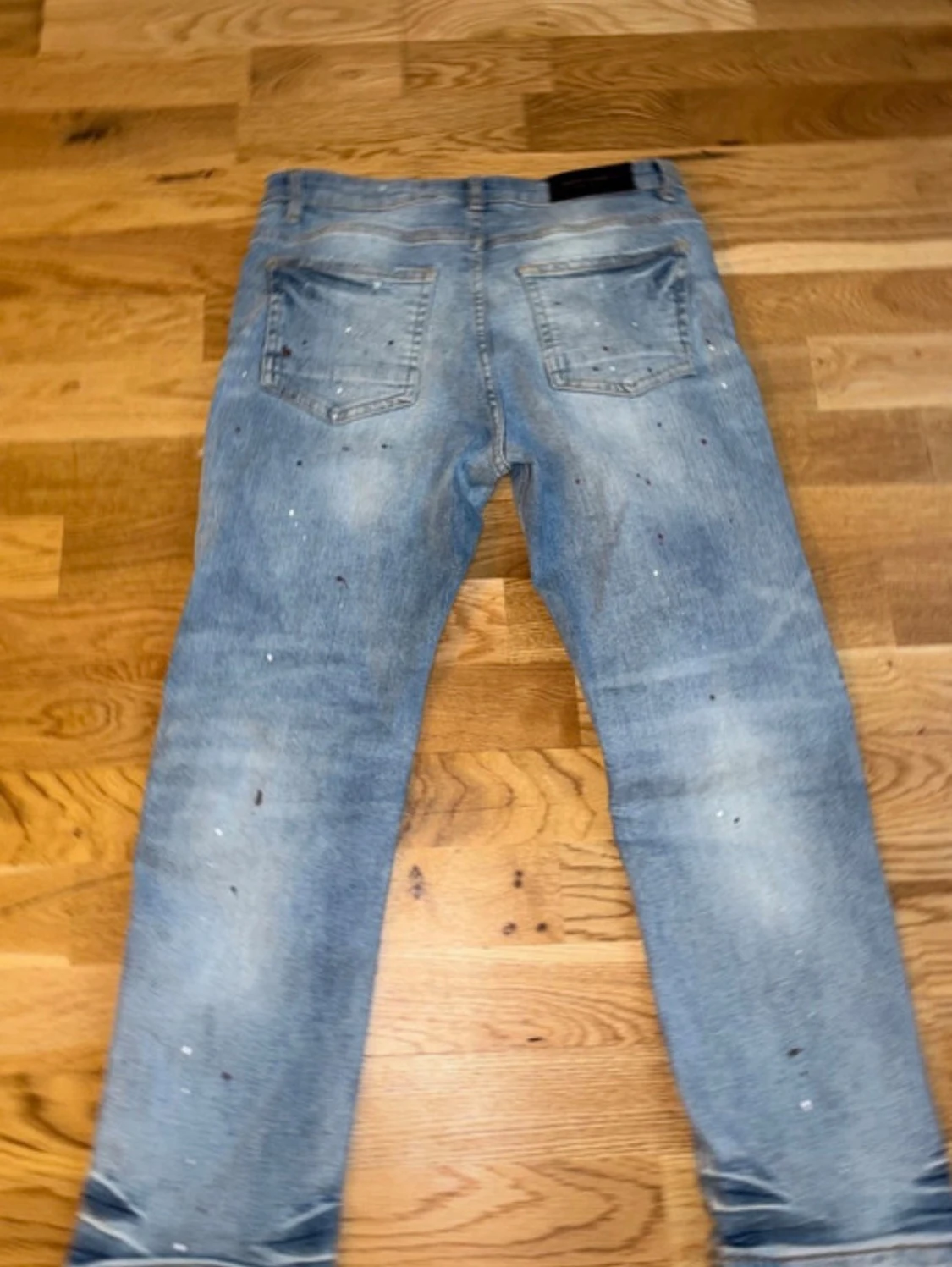 Ljusa slitna jeans Supply & Demand - 2