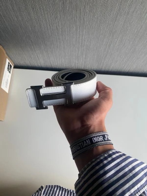 Hermes bälte vit  - 10/10 skick 