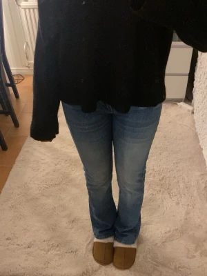 Ltb valerie - W26 L32, jag är 165cm och passar mig som oftast har 36/38 i jeans, använda få gånger, nypris 800🤍