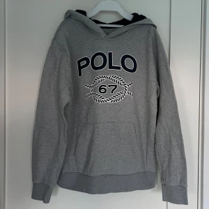 Ralph lauren - Fet ralphlauren hoodie i xs men kan nog även passa s