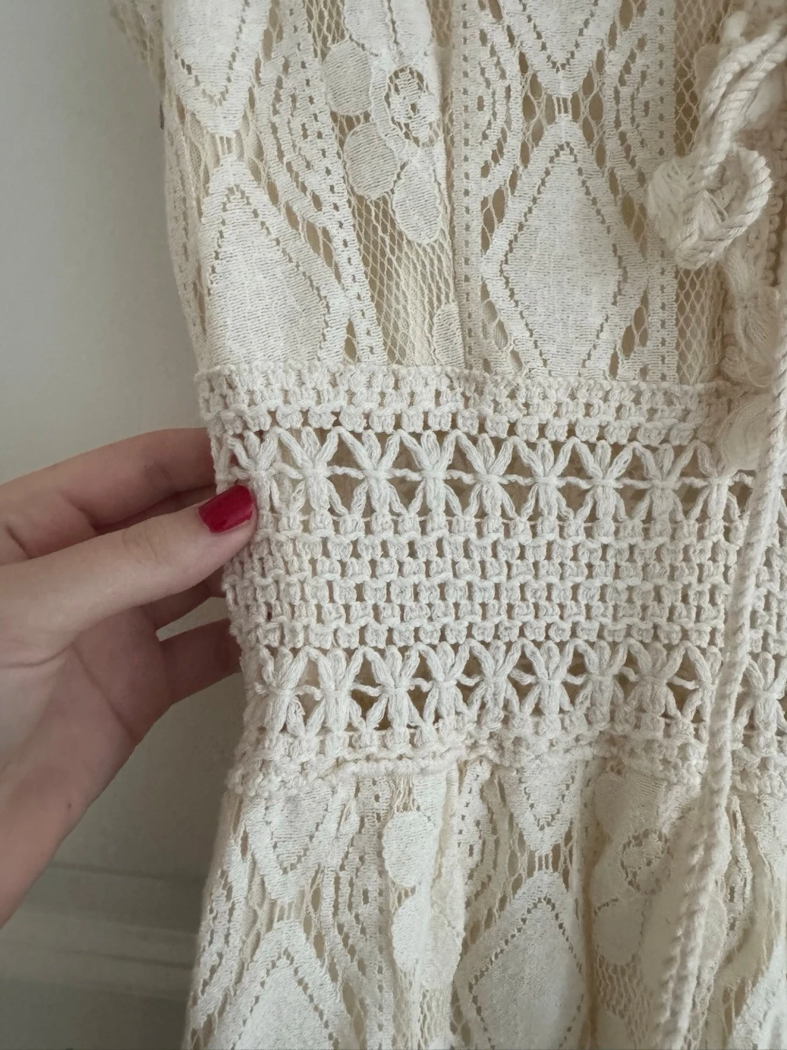 Spetsklänning med snörning - 1