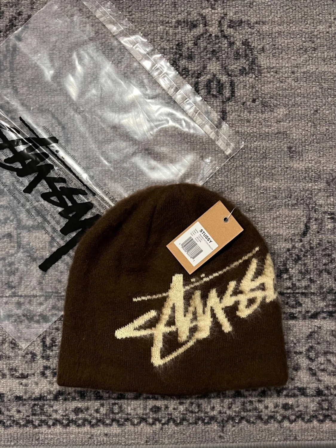 Stüssy mössa  - 2