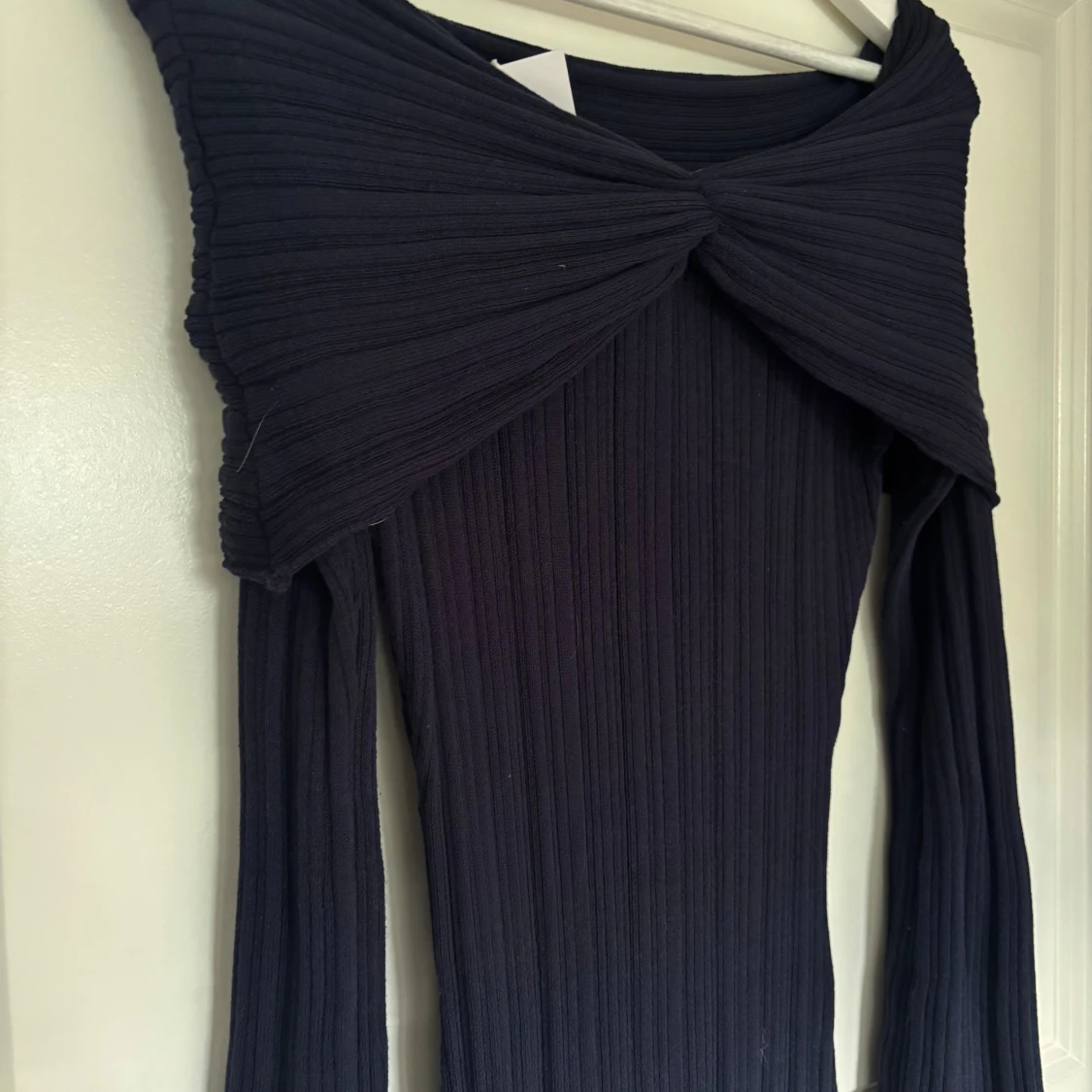 Mörkblå klänning - 2
