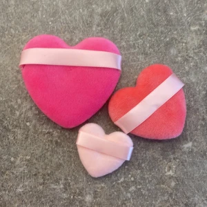 Hjärtformade puderpuffar - 3 st Oanvända puderpuffar 