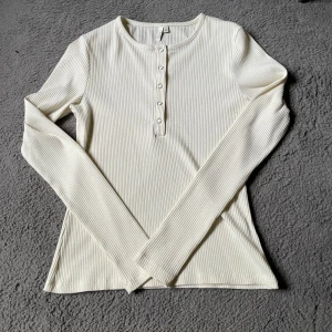 Tröja  - Ny tröja!