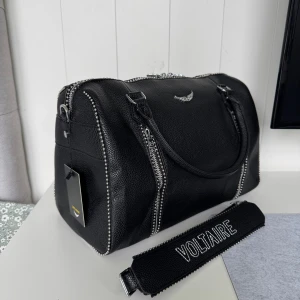 Zadig Voltaire väska - Helt ny svart väska som liknar Zadig Voltaire väskorna! Den stora varianten!